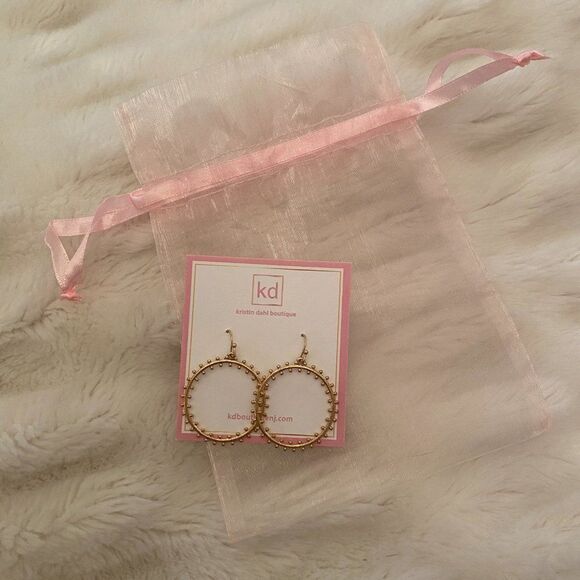 NWT Gold Hoops Earrings - Picture 3 of 7